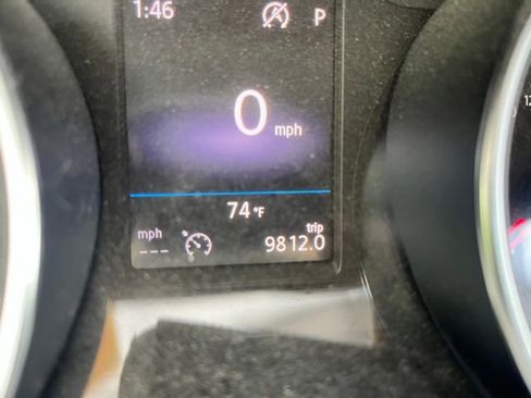 Used 2018 Volkswagen Tiguan SE w/ 18" Alloy Wheels Package AWD/4WD image 16