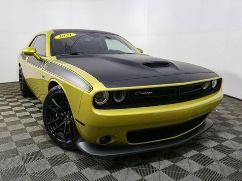 Used 2021 Dodge Challenger R/T Scat Pack w/ T/A Package image 3