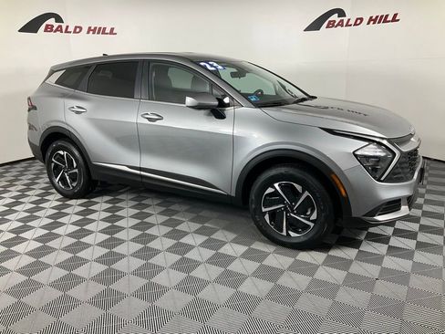 Used 2023 Kia Sportage LX image 1