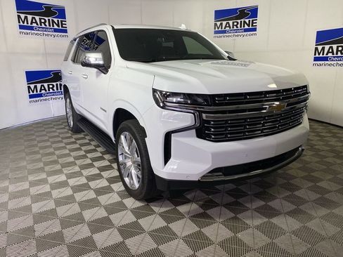 Used 2024 Chevrolet Tahoe Premier w/ Premium Package AWD/4WD image 1