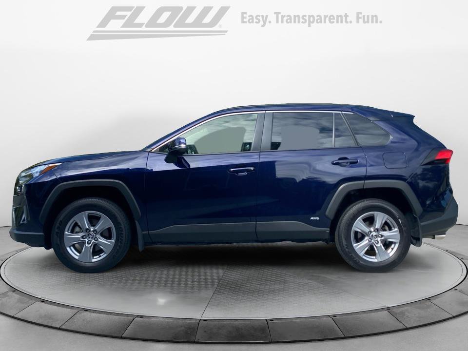 Used 2025 Toyota RAV4 XLE w/ Convenience Package AWD/4WD image 4