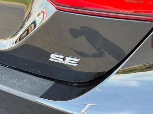 Certified 2023 Toyota Camry SE image 6