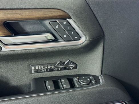 New 2026 Chevrolet Silverado 1500 High Country w/ High Country Premium Package image 13