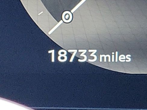 Used 2023 Nissan Ariya FWD image 25