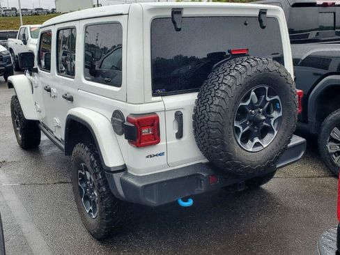 Used 2023 Jeep Wrangler Unlimited Rubicon 4xe w/ Cold Weather Group AWD/4WD image 8
