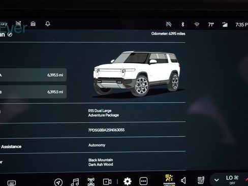 Used 2025 Rivian R1S Adventure AWD/4WD image 7