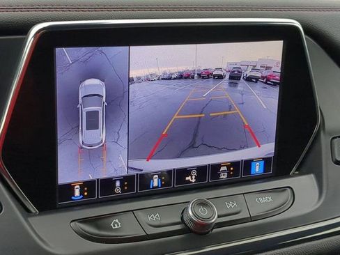 Used 2021 Chevrolet Blazer RS w/ Enhanced Convenience Package image 12