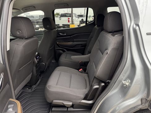 Used 2023 GMC Acadia SLE w/ Elevation Edition image 13