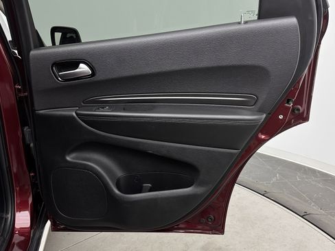 Used 2022 Dodge Durango SXT image 32
