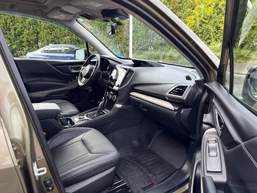 Used 2024 Subaru Forester Limited AWD/4WD image 18