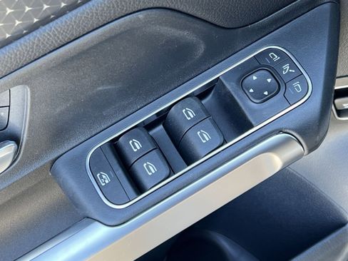 New 2026 Mercedes-Benz GLB 250 4MATIC image 13