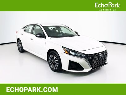 Used 2025 Nissan Altima 2.5 SV