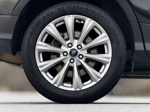 Used 2018 Ford Escape Titanium image 15