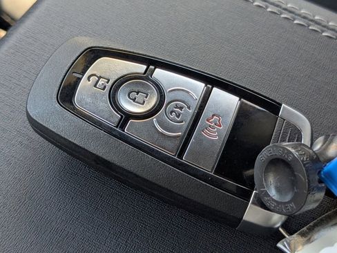 New 2025 Ford Bronco Outer Banks image 33