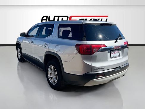 Used 2017 GMC Acadia SLE image 5