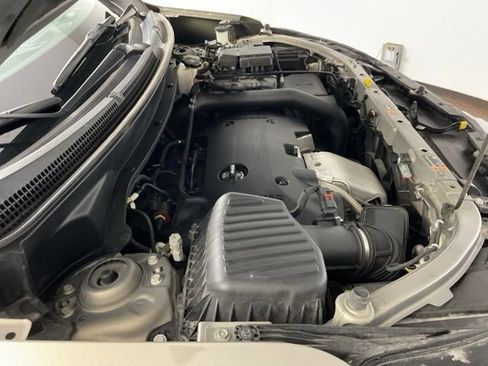 Used 2019 Chevrolet Equinox Premier image 27