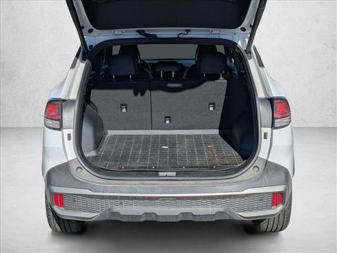 Used 2023 Kia Sportage X-Line w/ X-Line Premium Package image 6