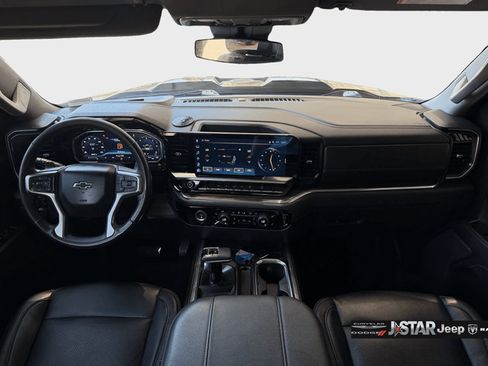 Used 2023 Chevrolet Silverado 1500 LT Trail Boss AWD/4WD image 10
