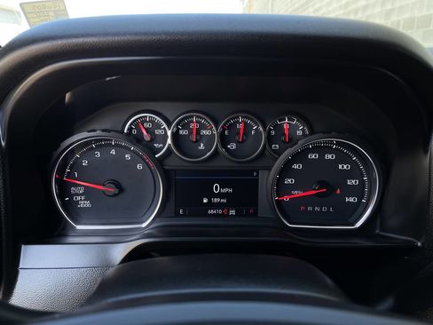 Used 2021 Chevrolet Silverado 1500 LT Trail Boss w/ Convenience Package II AWD/4WD image 21