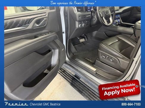 Used 2021 GMC Yukon XL Denali w/ Denali Ultimate Package AWD/4WD image 11