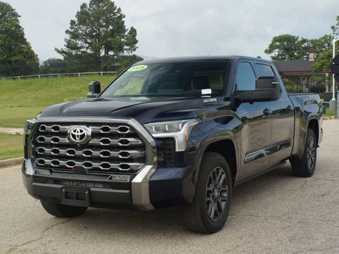 Used 2025 Toyota Tundra Platinum AWD/4WD image 27