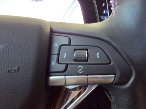 Used 2023 Cadillac Escalade ESV Premium Luxury AWD/4WD image 36