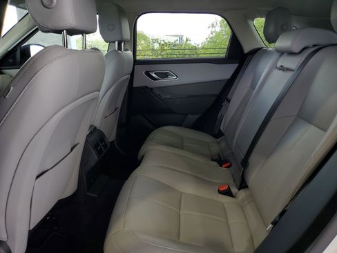 Used 2025 Land Rover Range Rover Velar Dynamic SE image 9