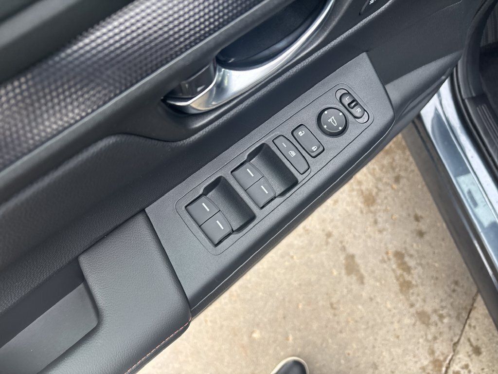 Used 2026 Honda CR-V Sport-L image 11