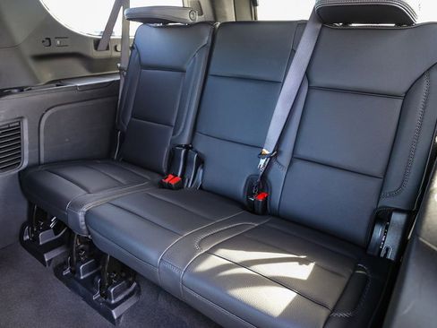 Used 2025 GMC Yukon XL Denali image 20