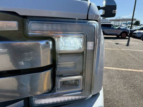 Used 2017 Ford F350 Platinum w/ Platinum Ultimate Package image 9