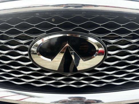 Used 2021 INFINITI QX50 Luxe AWD/4WD image 11