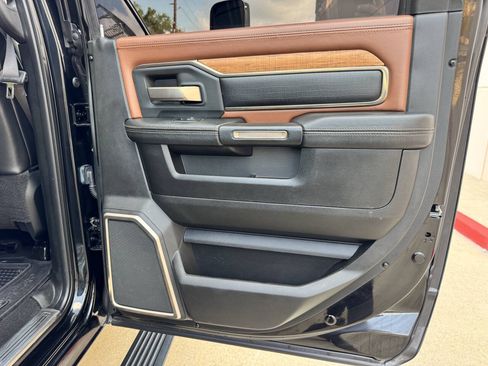 Used 2019 RAM 2500 Limited AWD/4WD image 15