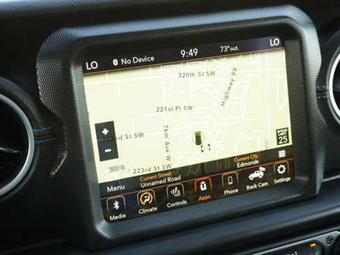 Used 2023 Jeep Wrangler Unlimited Rubicon 4xe w/ Cold Weather Group AWD/4WD image 27