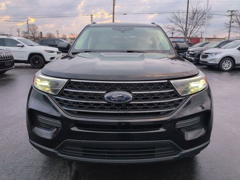Used 2020 Ford Explorer XLT w/ Comfort Package image 8