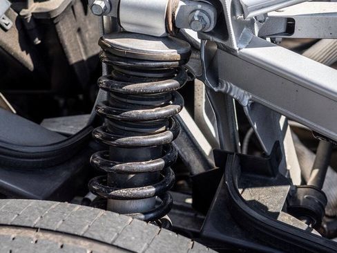 Used 2006 Ford GT image 60