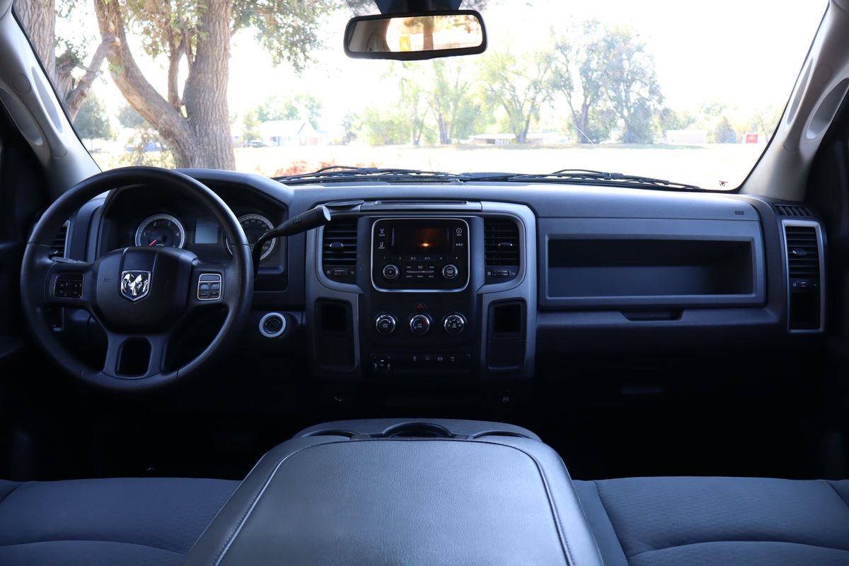 Used 2014 RAM 2500 Tradesman w/ Chrome Appearance Group AWD/4WD image 16
