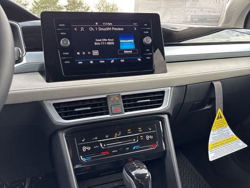 New 2026 Volkswagen Taos SE FWD image 19
