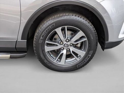 Used 2016 Toyota RAV4 XLE image 22