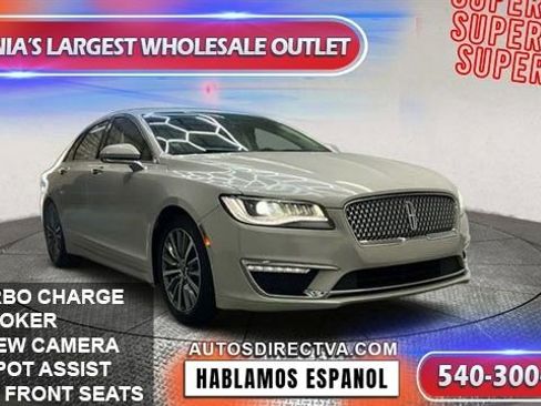 Used 2020 Lincoln MKZ image 1