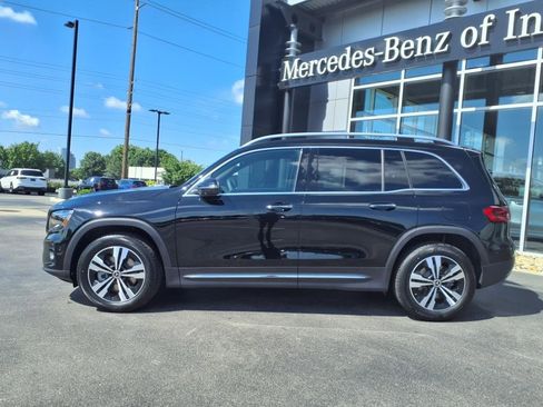 New 2025 Mercedes-Benz GLB 250 4MATIC image 3