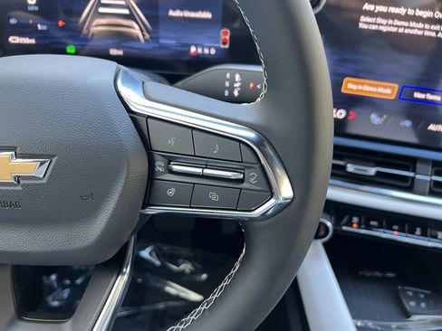 New 2026 Chevrolet Equinox EV LT image 28