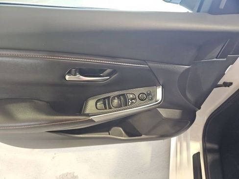 Certified 2022 Nissan Sentra SR w/ Electronics Package image 15