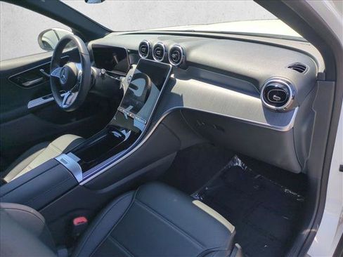 Certified 2026 Mercedes-Benz GLC 300 image 21