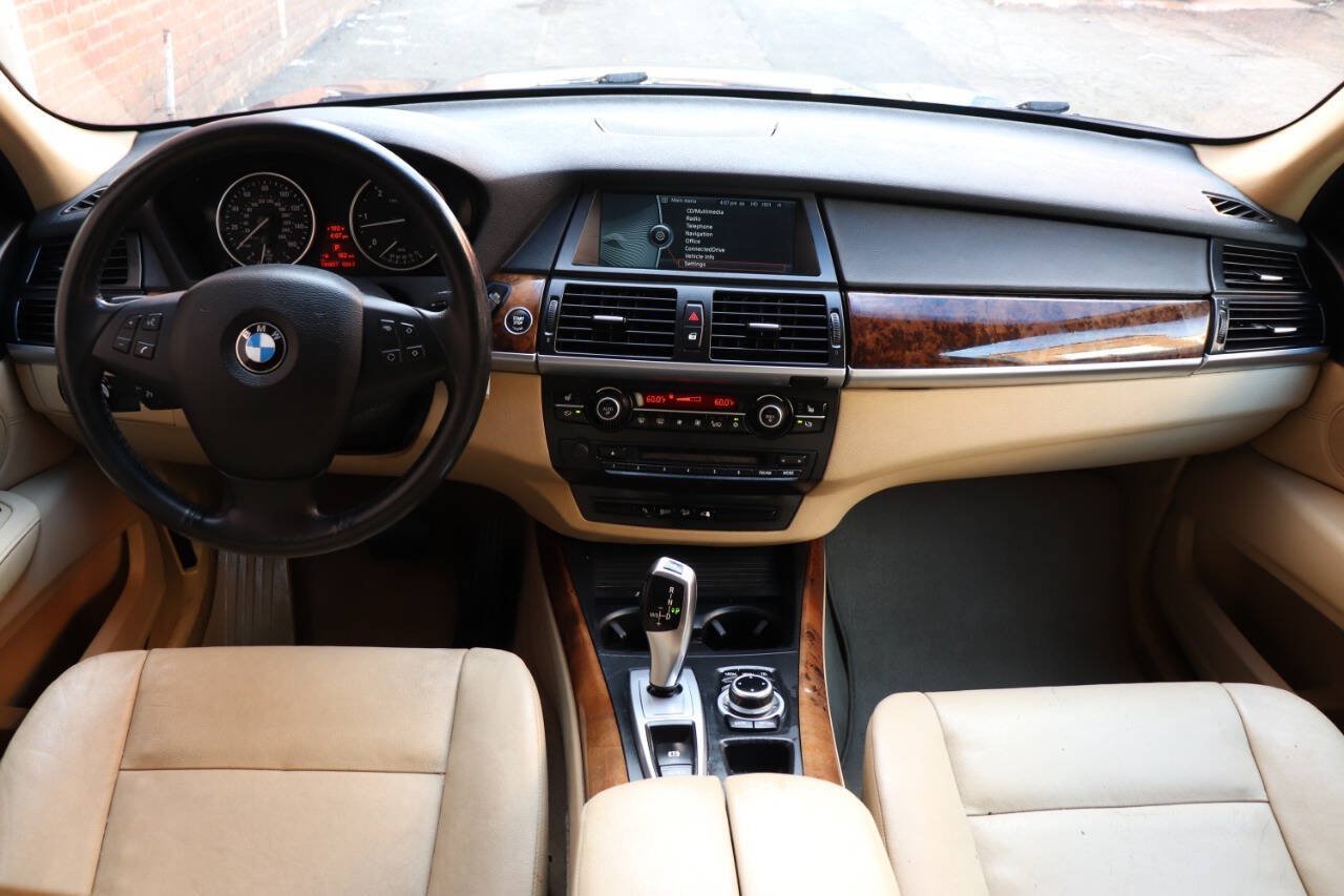 Used 2013 BMW X5 xDrive35d w/ Premium Pkg AWD/4WD image 24