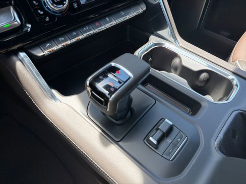 New 2026 GMC Sierra 1500 Denali w/ Technology Package AWD/4WD image 15