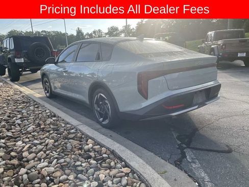 Used 2025 Kia K4 EX FWD image 4