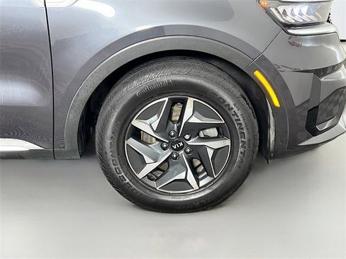 Used 2021 Kia Sorento EX image 40
