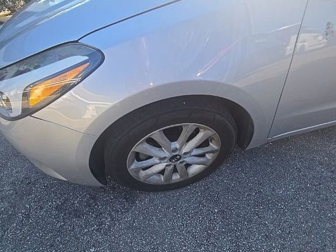 Used 2017 Kia Forte LX w/ LX Popular Package image 1