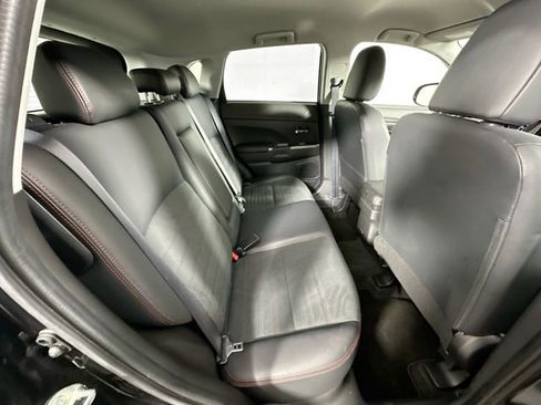 Used 2025 Mitsubishi Outlander Sport AWD image 24