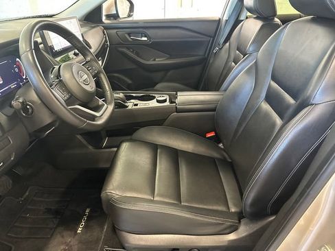 Used 2024 Nissan Rogue SL w/ SL Premium Package AWD/4WD image 28